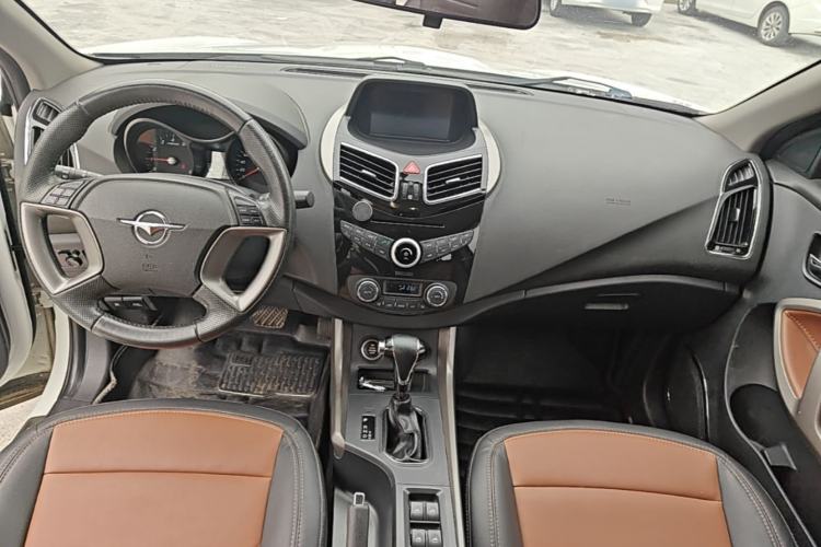 Used Haima S5 2015 1.5T CVT Flagship Model Center Console