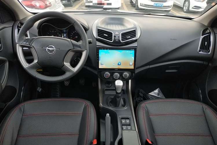 Used Haima S5 2015 1.6L Manual Luxury Model with Sunroof Center Console