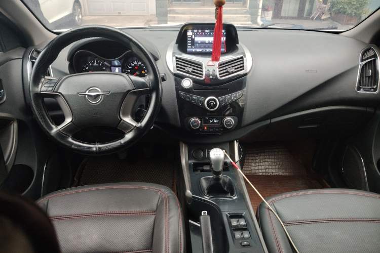 Used Haima S5 2015 1.6L Manual Smart Luxury Model Center Console