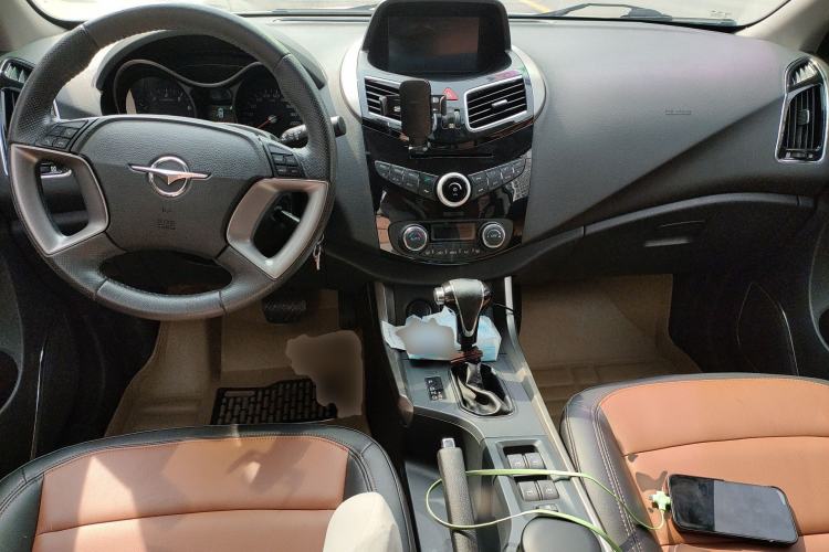 Used Haima S5 2015 1.5T Manual Smart Luxury Sport Edition Center Console