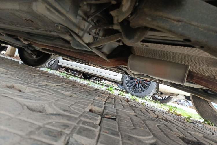 Used Haima S5 2015 1.6L Manual Comfort Model Chassis Rear Left