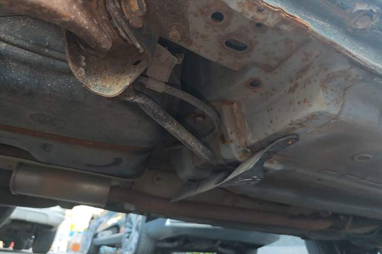 Used Haima S5 2015 1.6L Manual Comfort Model Chassis Rear Right