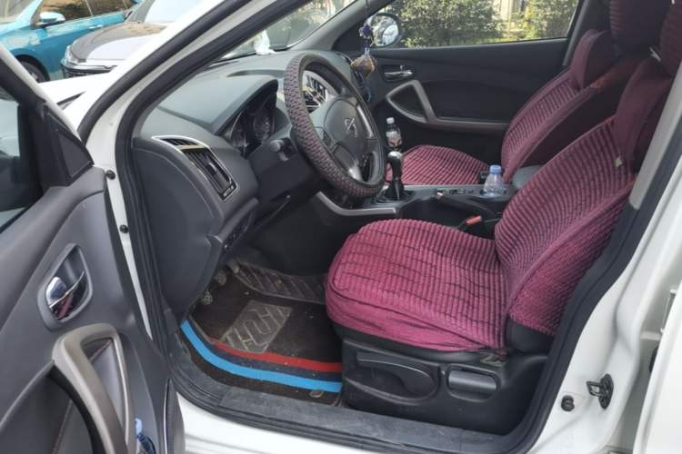 Used Haima S5 2015 1.6L Manual Luxury Model with Sunroof Driver Seat