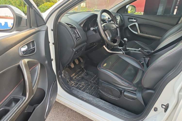 Used Haima S5 2015 1.6L Manual Luxury Model with Sunroof Driver Seat