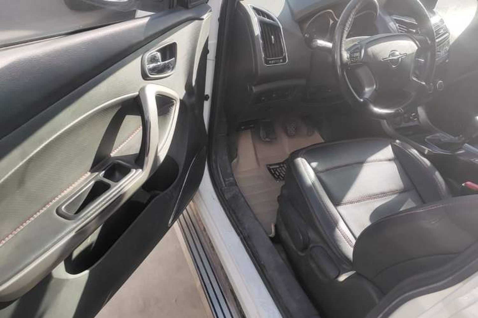 Used Haima S5 2015 1.6L Manual Luxury Model with Sunroof Driver Seat