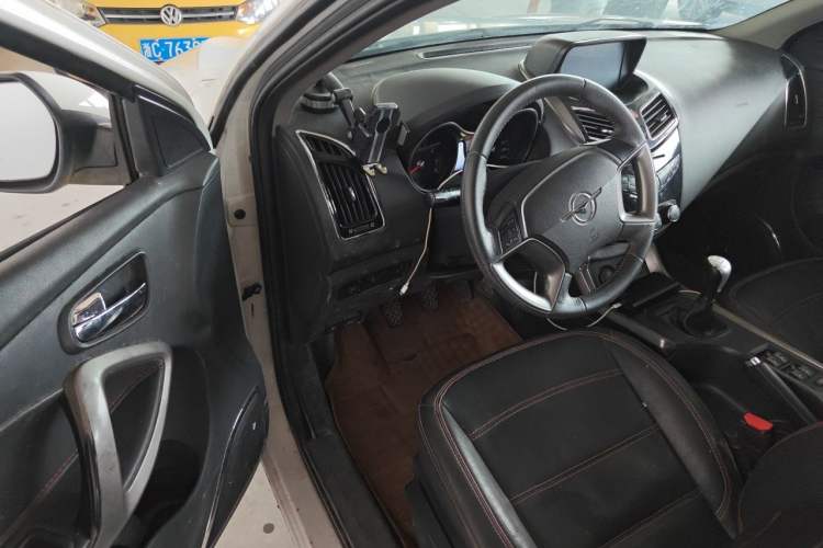 Used Haima S5 2015 1.6L Manual Luxury Model with Sunroof Driver Seat