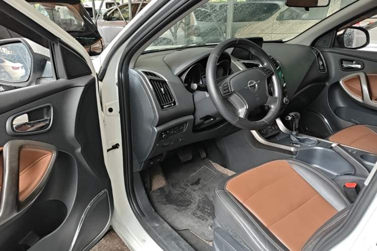 Used Haima S5 2015 1.5T CVT Luxury Sport Edition Driver Seat