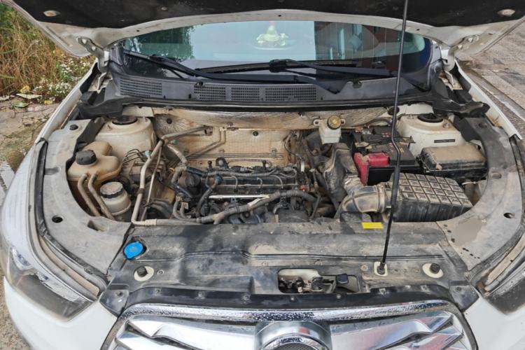Used Haima S5 2015 1.6L Manual Luxury Model with Sunroof Engine Bay