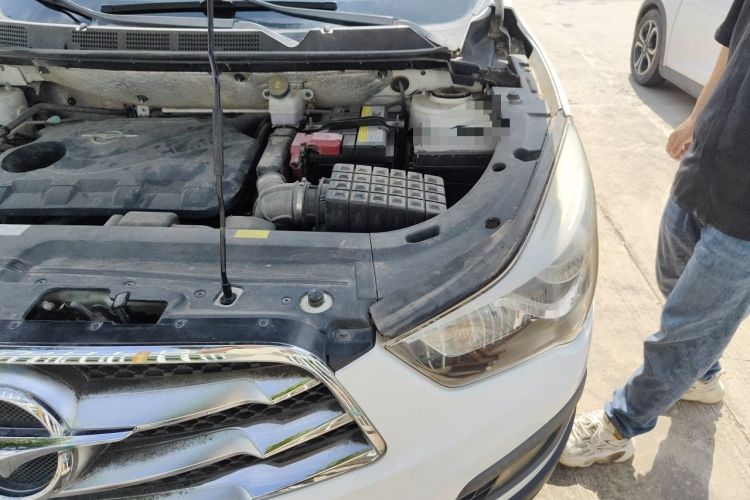 Used Haima S5 2015 1.6L Manual Luxury Model with Sunroof Engine Bay Left