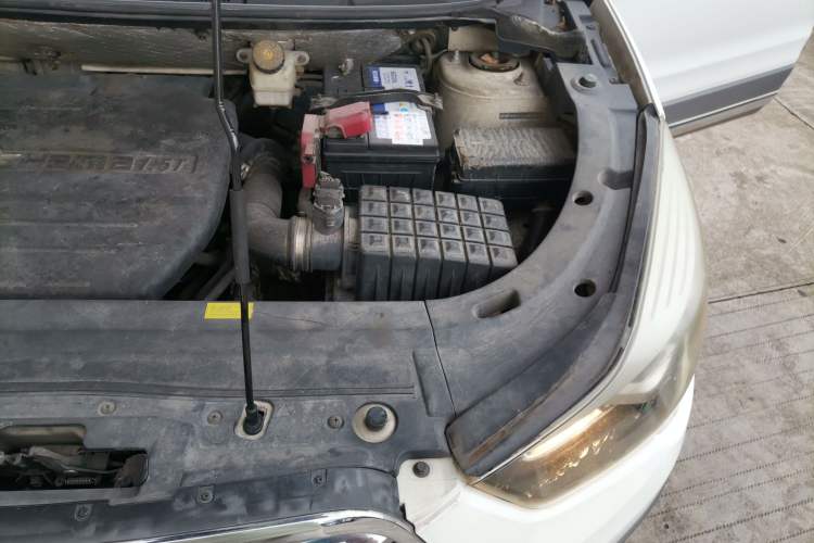 Used Haima S5 2015 1.5T CVT Luxury Model Engine Bay Left