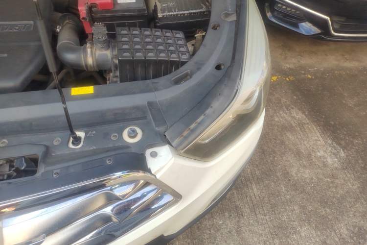 Used Haima S5 2015 1.5T CVT Luxury Sport Edition Engine Bay Left