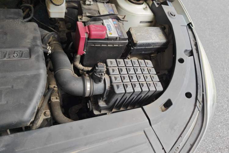 Used Haima S5 2015 1.5T Manual Smart Luxury Sport Edition Engine Bay Left