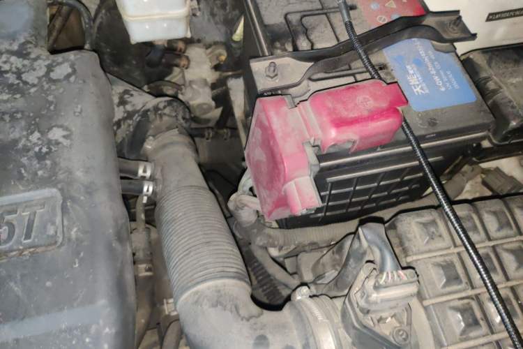 Used Haima S5 2015 1.5T Manual Comfort-Style Sport Edition Engine Bay Left