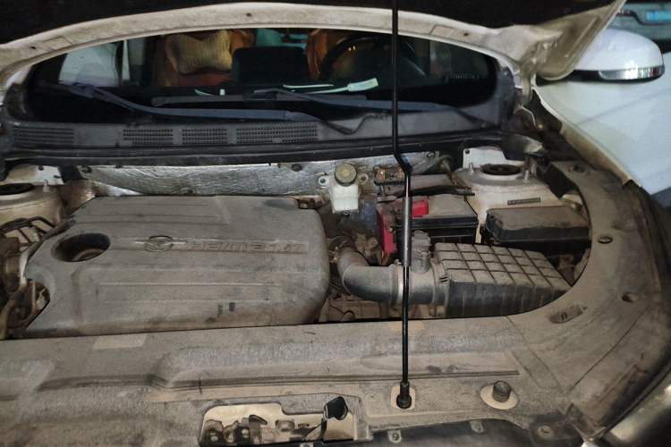 Used Haima S5 2015 1.5T CVT Luxury Model Engine Bay Left
