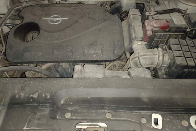 Used Haima S5 2015 1.6L Manual Luxury Model with Sunroof Engine Bay