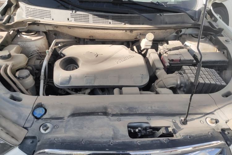 Used Haima S5 2015 1.6L Manual Luxury Model with Sunroof Engine Bay