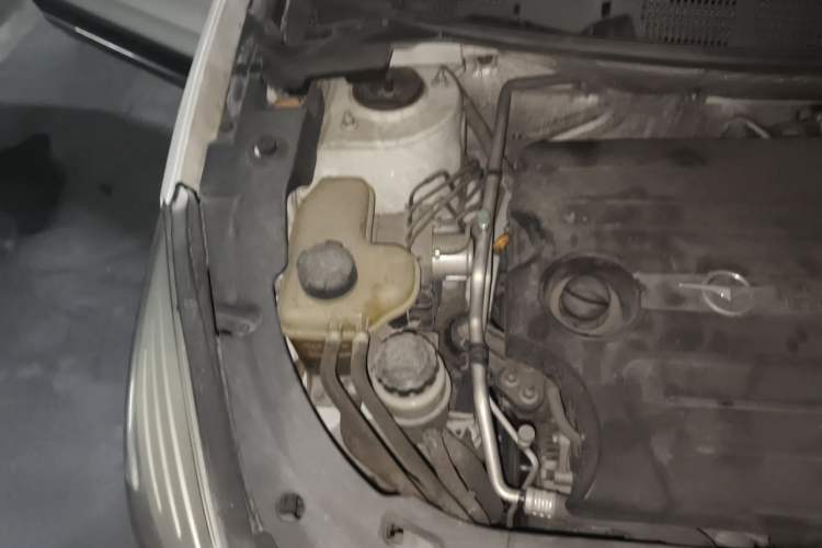 Used Haima S5 2015 1.5T CVT Flagship Model Engine Bay Right