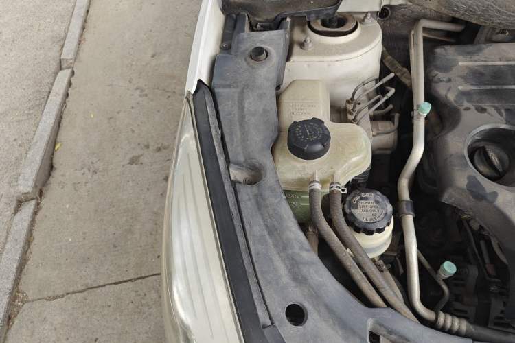 Used Haima S5 2015 1.5T CVT Flagship Model Engine Bay Right