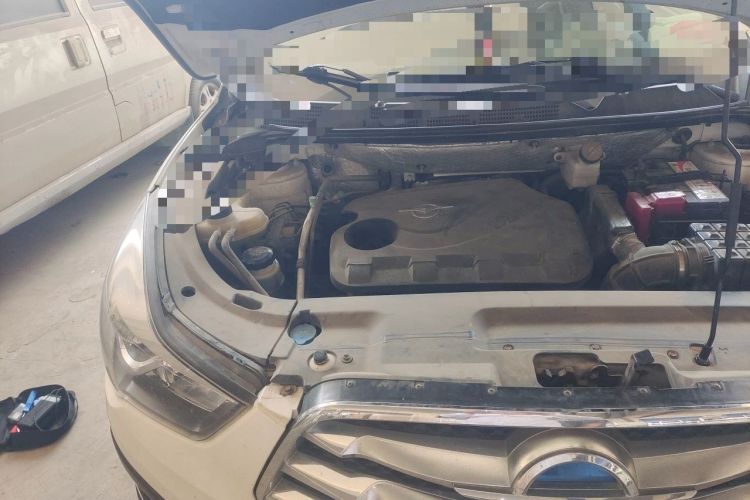 Used Haima S5 2015 1.6L Manual Luxury Model with Sunroof Engine Bay Right