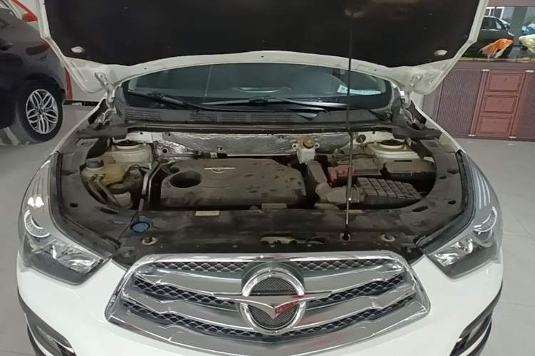 Used Haima S5 2015 1.6L Manual Comfort Model Engine Bay