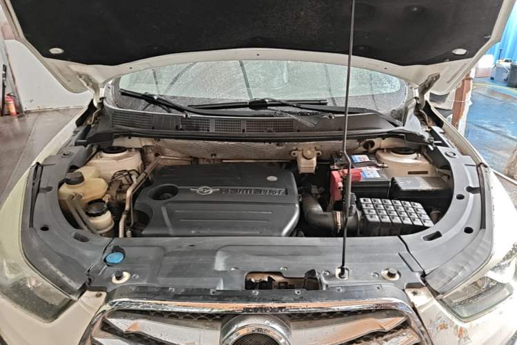 Used Haima S5 2015 1.5T CVT Luxury Sport Edition Engine Bay