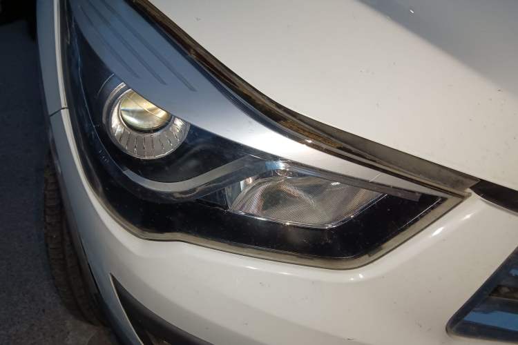 Used Haima S5 2015 1.6L Manual Comfort Model Exterior 6