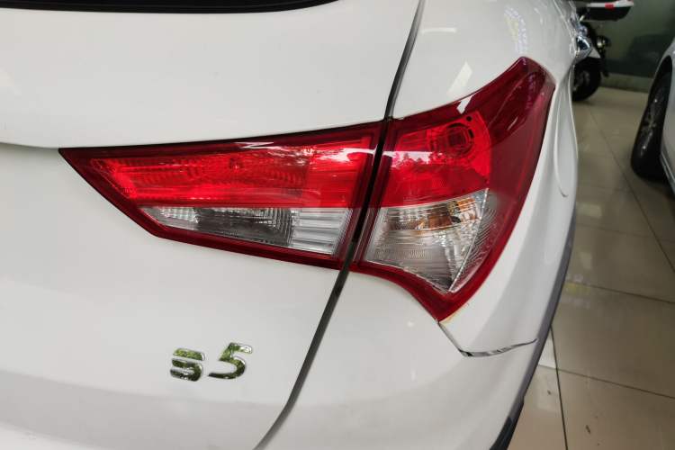 Used Haima S5 2015 1.5T CVT Luxury Model Exterior 6