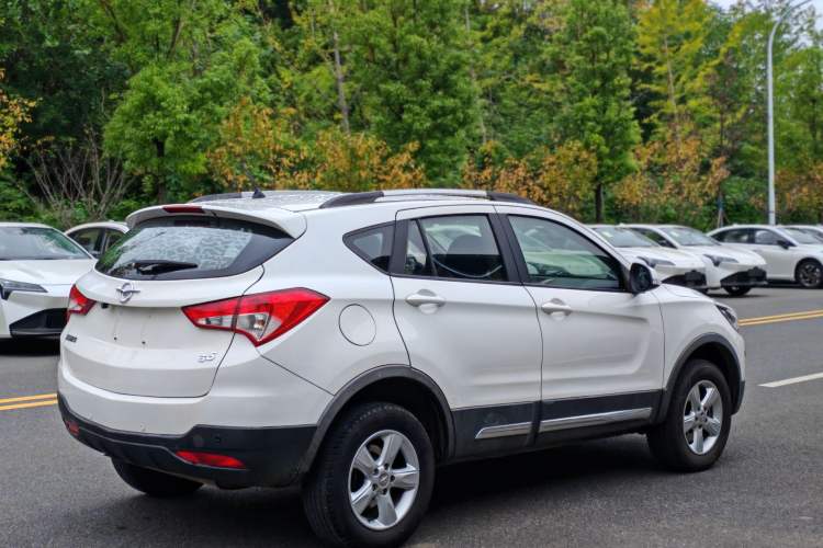 Used Haima S5 2015 1.6L Manual Comfort Model Exterior 7