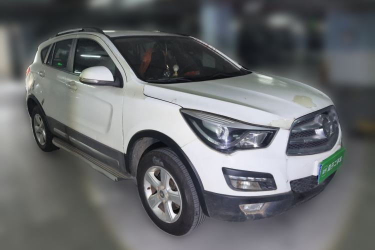 Used Haima S5 2015 1.6L Manual Comfort Model Front Right 45 Deg