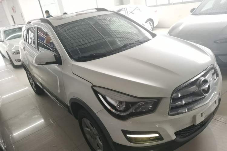 Used Haima S5 2015 1.6L Manual Luxury Model with Sunroof Front Right 45 Deg