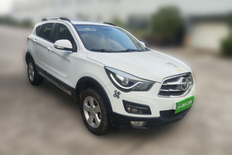 Used Haima S5 2015 1.6L Manual Luxury Model with Sunroof Front Right 45 Deg