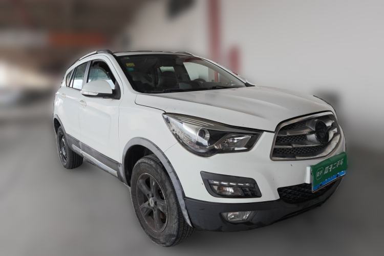 Used Haima S5 2015 1.6L Manual Luxury Model with Sunroof Front Right 45 Deg