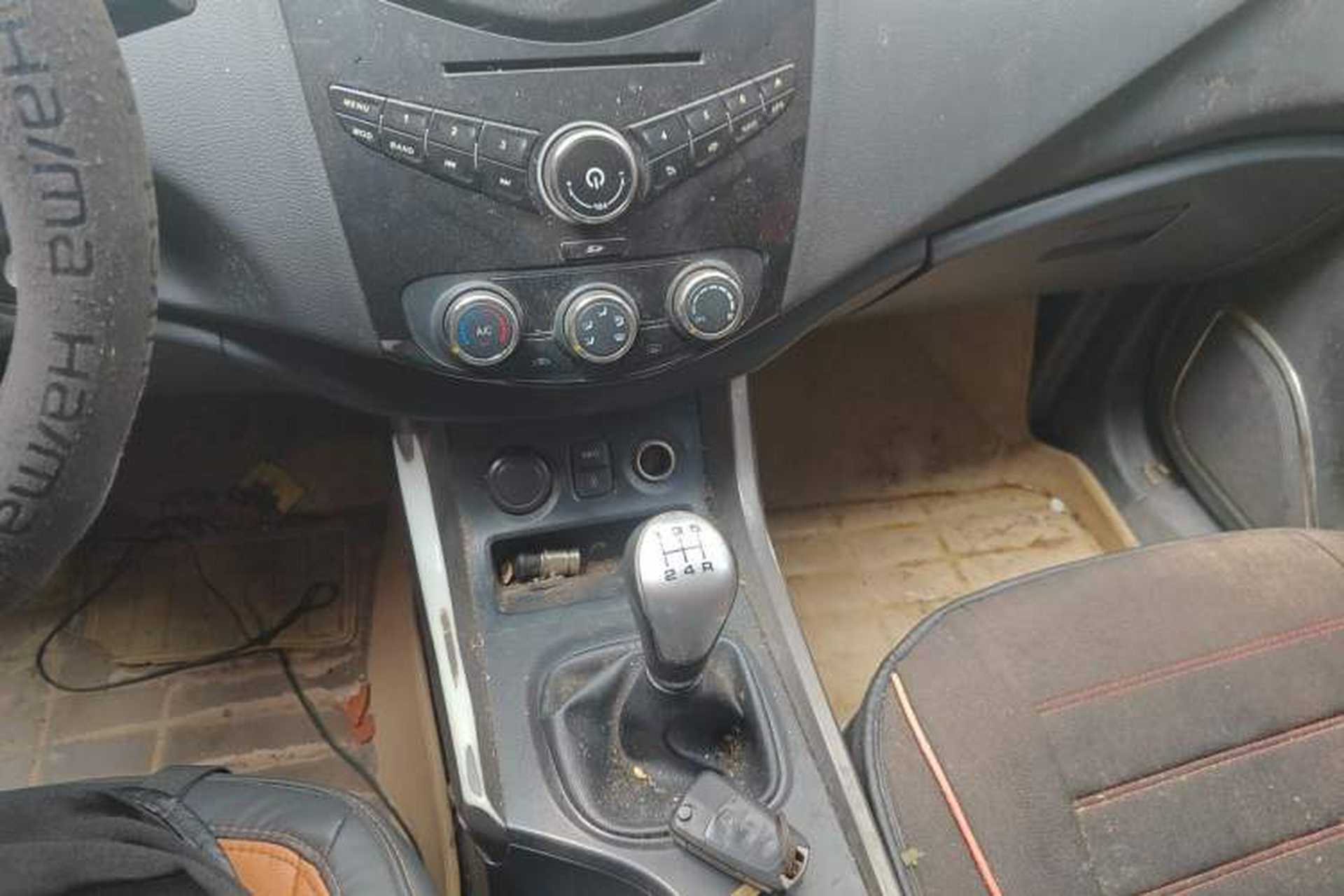 Used Haima S5 2015 1.6L Manual Smart Luxury Model Gear Lever