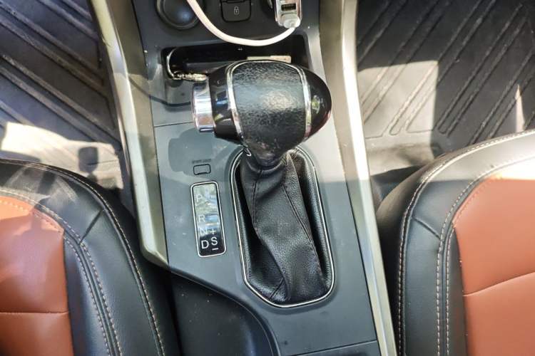 Used Haima S5 2015 1.5T CVT Luxury Sport Edition Gear Lever