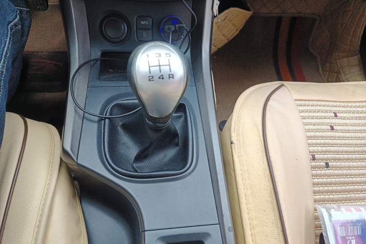 Used Haima S5 2015 1.6L Manual Comfort Model Gear Lever