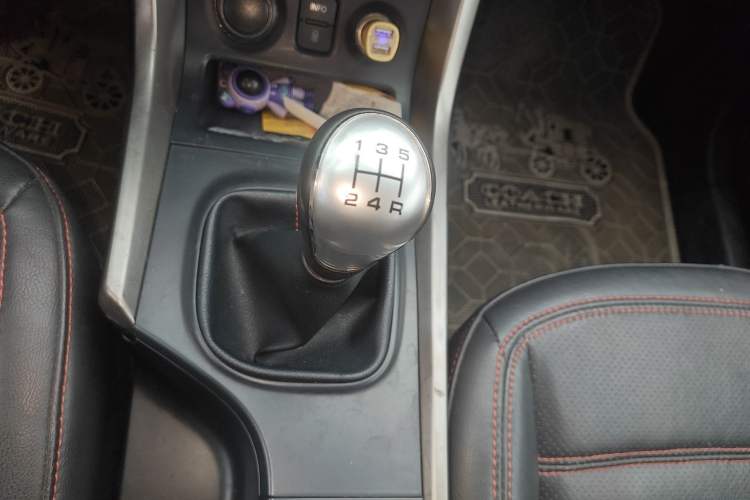 Used Haima S5 2015 1.6L Manual Luxury Model with Sunroof Gear Lever