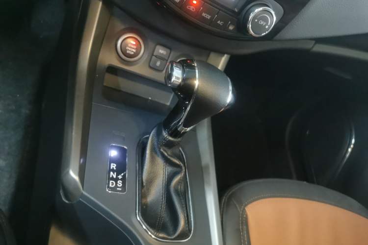 Used Haima S5 2015 1.5T CVT Flagship Model Gear Lever