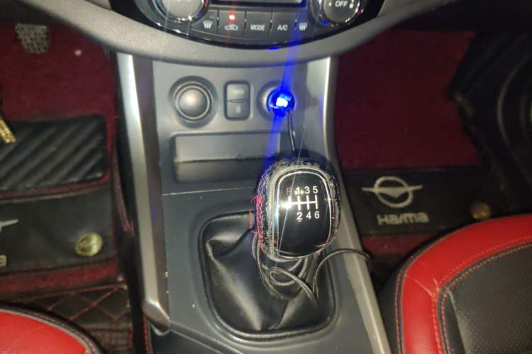 Used Haima S5 2015 1.5T Manual Comfort-Style Sport Edition Gear Lever