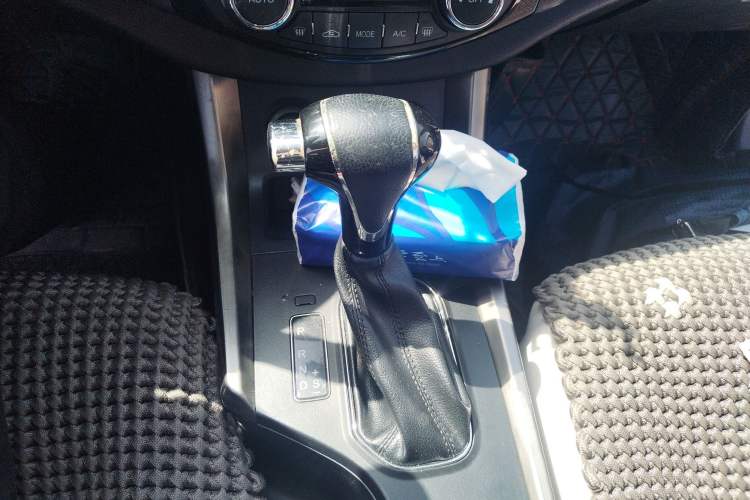 Used Haima S5 2015 1.5T CVT Luxury Sport Edition Gear Lever