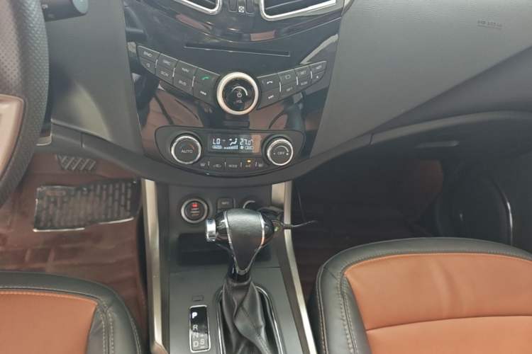 Used Haima S5 2015 1.5T CVT Flagship Model Gear Lever