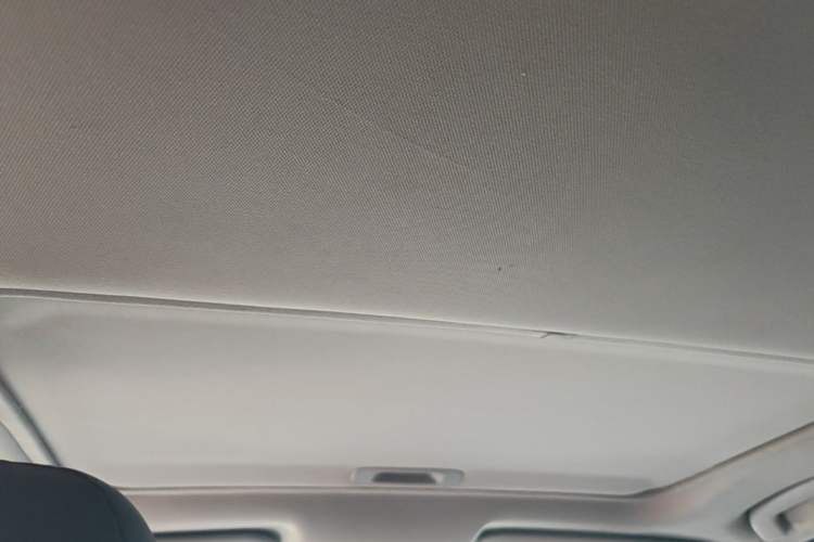 Used Haima S5 2015 1.6L Manual Luxury Model with Sunroof Headliner