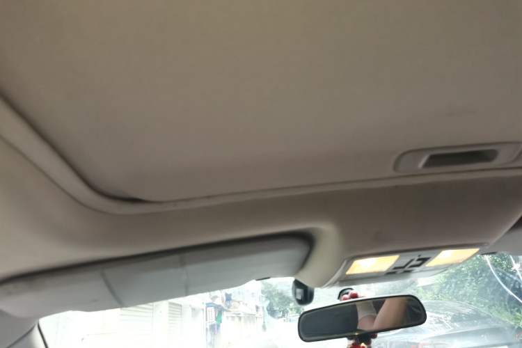 Used Haima S5 2015 1.6L Manual Luxury Model with Sunroof Headliner