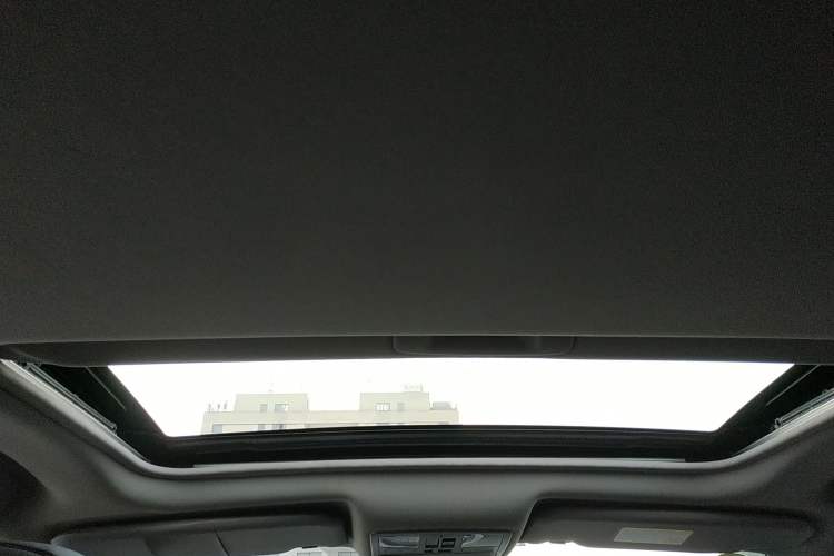 Used Haima S5 2015 1.6L Manual Luxury Model with Sunroof Headliner