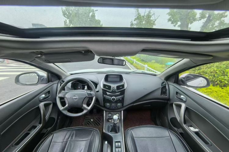 Used Haima S5 2015 1.6L Manual Smart Luxury Model Interior 1