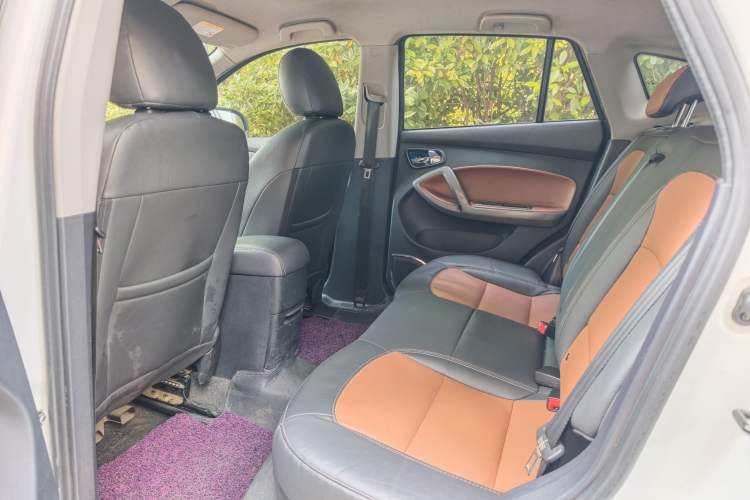 Used Haima S5 2015 1.5T CVT Luxury Model Interior 3