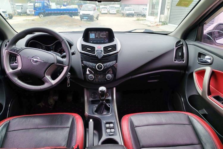Used Haima S5 2015 1.5T Manual Smart Luxury Sport Edition Interior 3