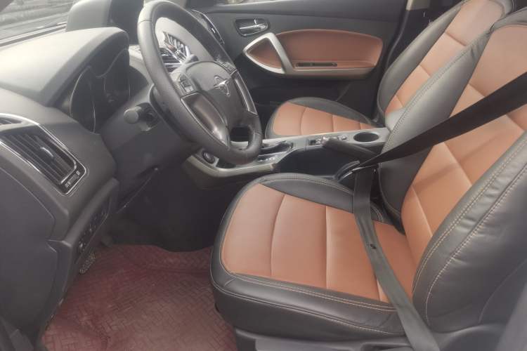 Used Haima S5 2015 1.5T CVT Luxury Model Interior 4