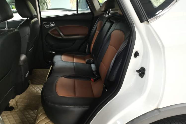 Used Haima S5 2015 1.5T CVT Luxury Model Interior 4