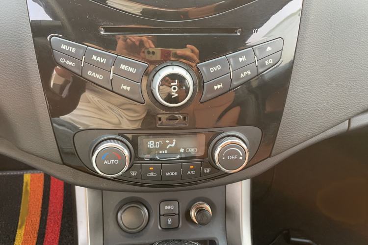 Used Haima S5 2015 1.5T CVT Luxury Model Interior 5