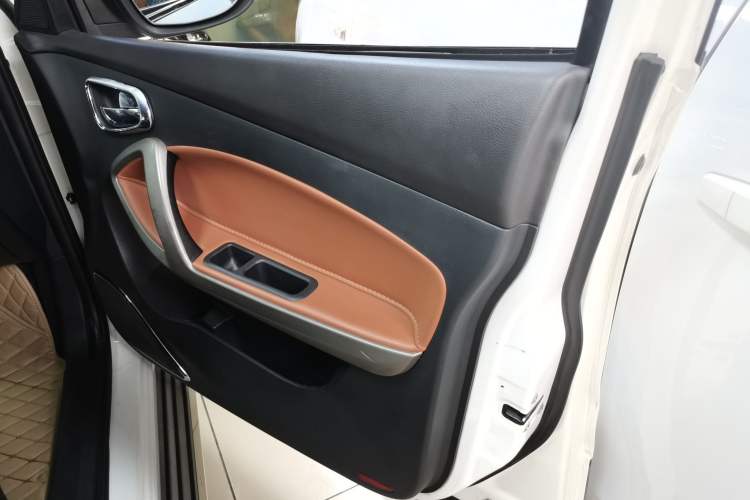 Used Haima S5 2015 1.5T CVT Luxury Model Interior 5